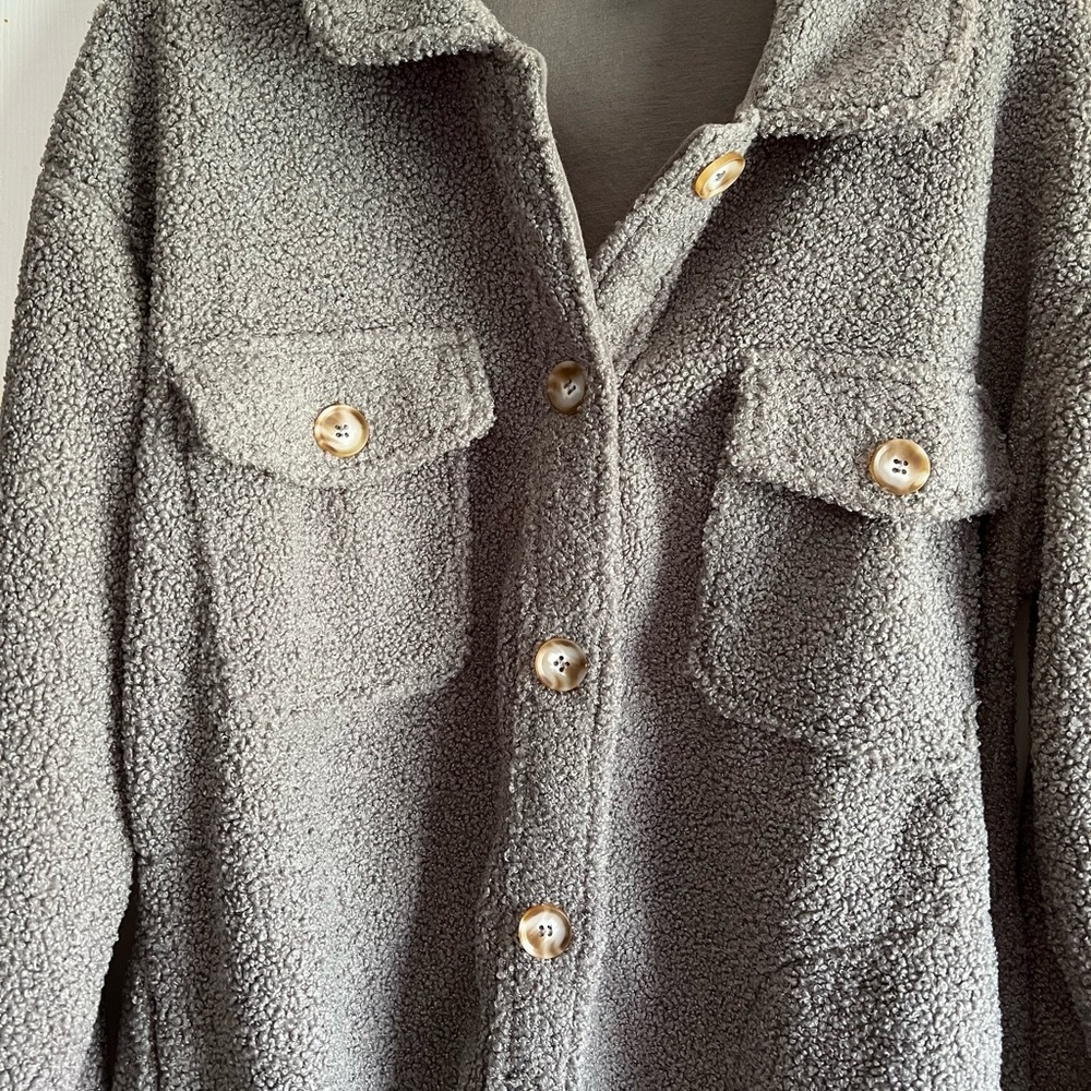 NWOT TEDDY/FUZZY JACKET SHACKET size M/L